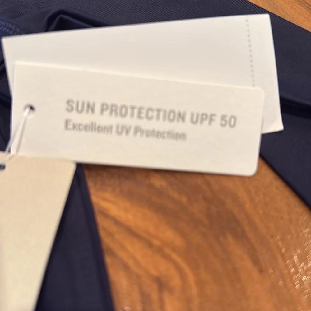 Tommy bahama boys rashguard UPF 50 4 summer,‎ swim, vacationNWT